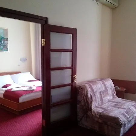 Hotel Kasina 3*
